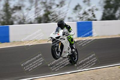 media/Apr-18-2025-TrackDaz (Fri) [[45f5874c44]]/A Group/Session 3 (Turn 6 - Outside)/